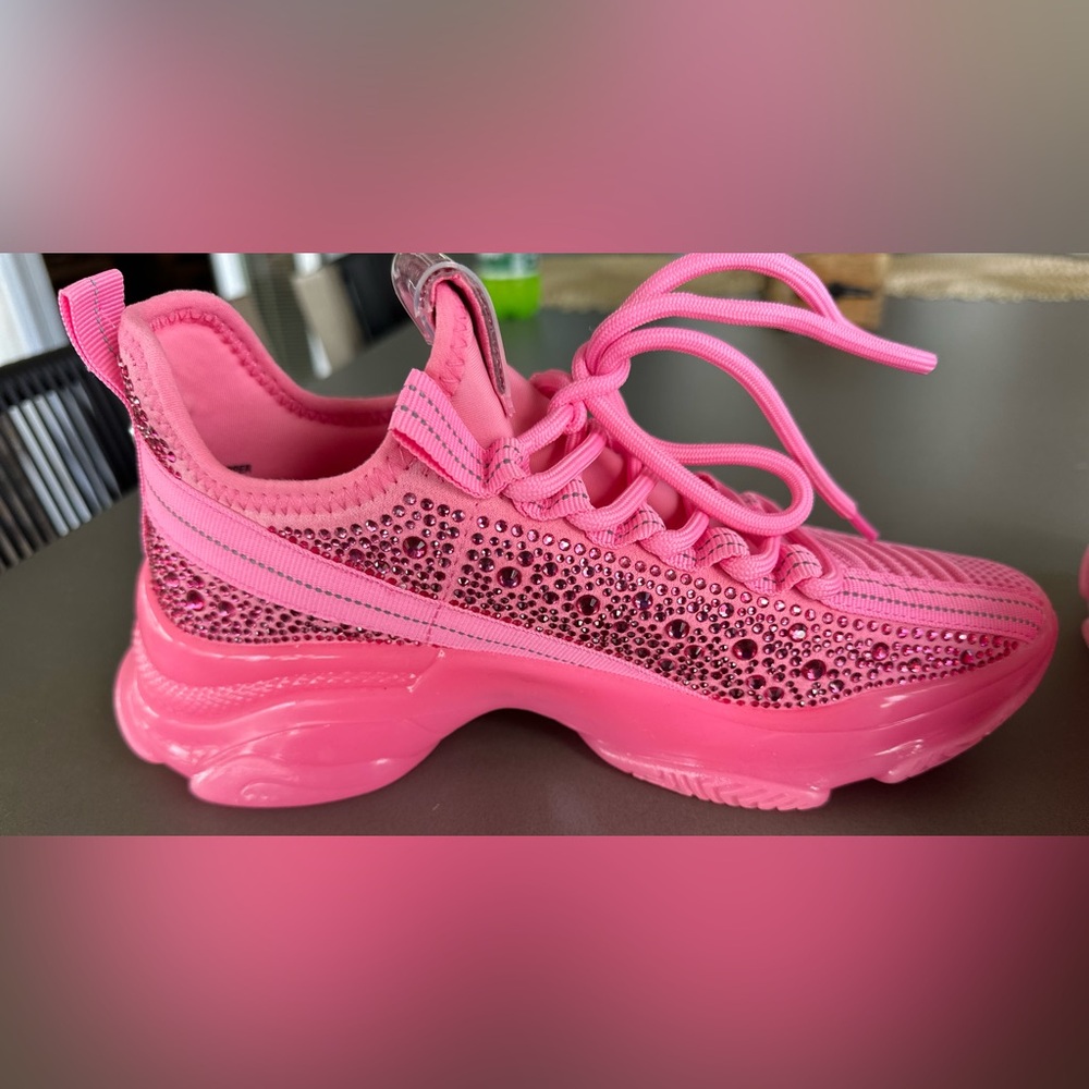 NWOT Steve Madden Maxima Cot Candy Hot Pink Rhinestone Sneakers - Size 7 - Picture 5 of 9